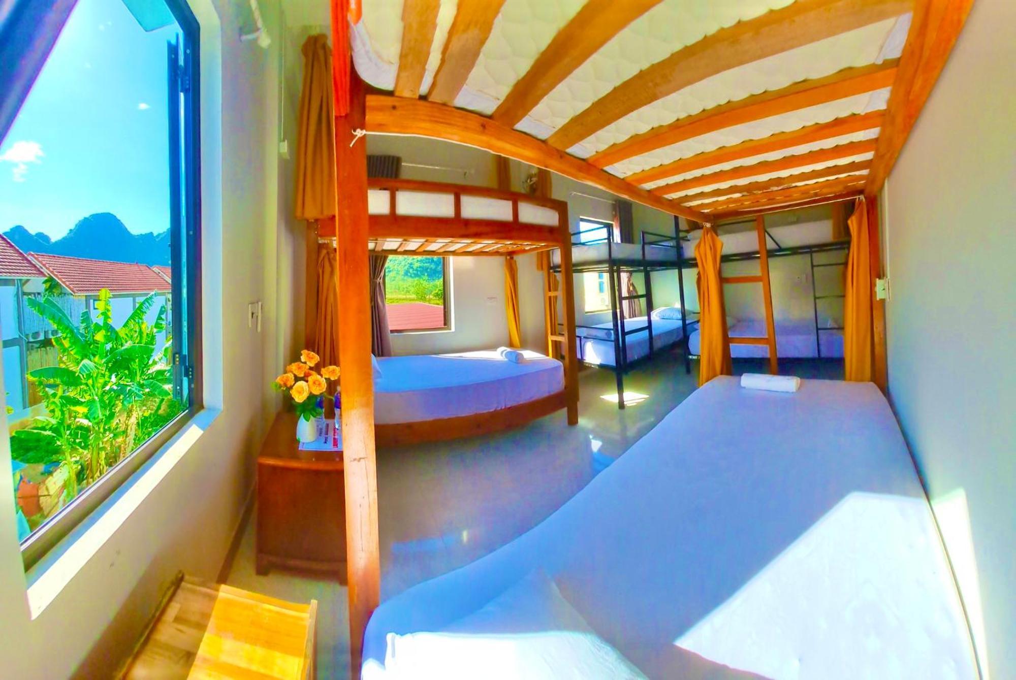 Yolo Pool Bar Villas & Garden Restaurant Phong Nha Exterior photo